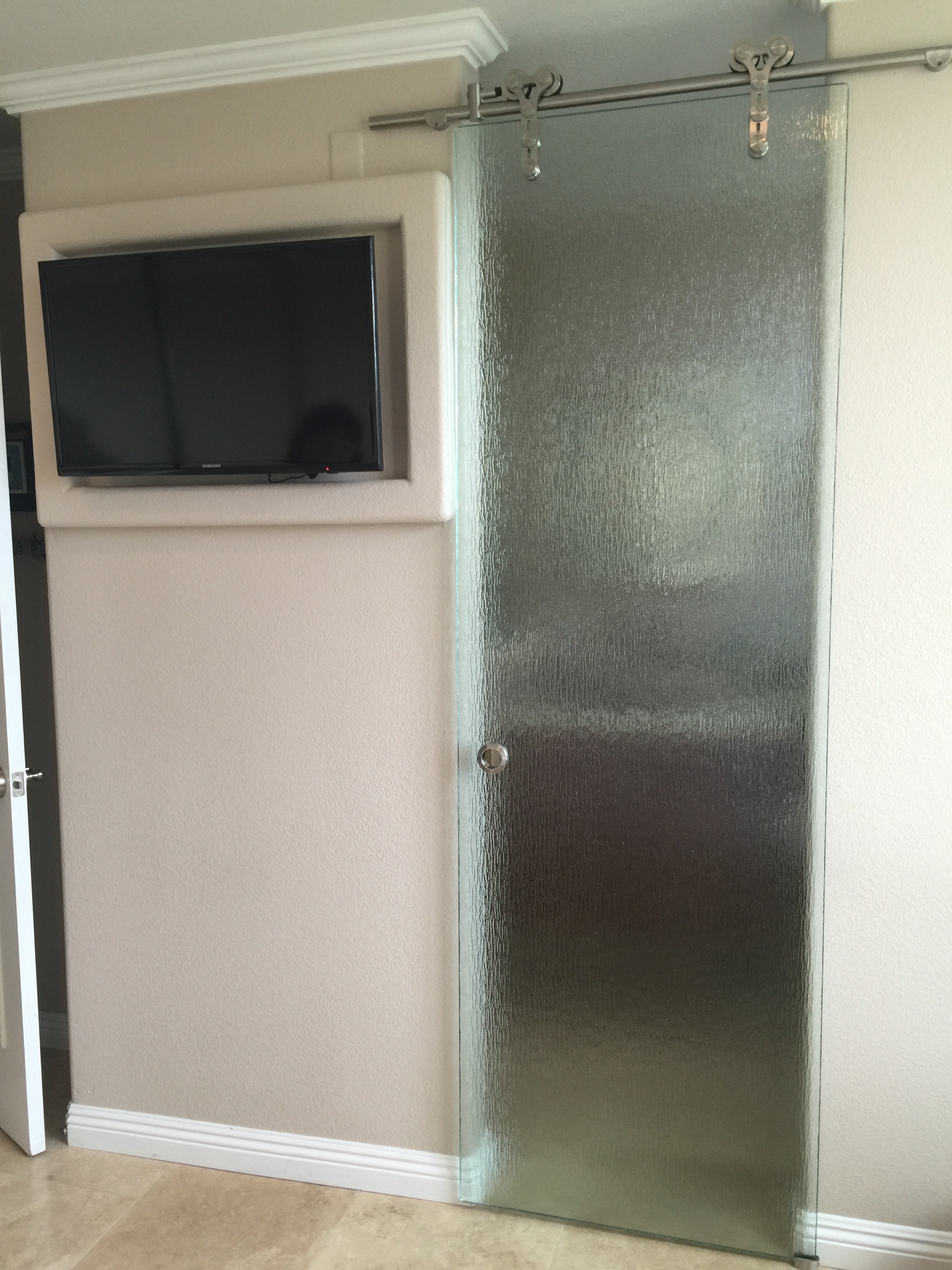  Barn door made of Rain Glass 